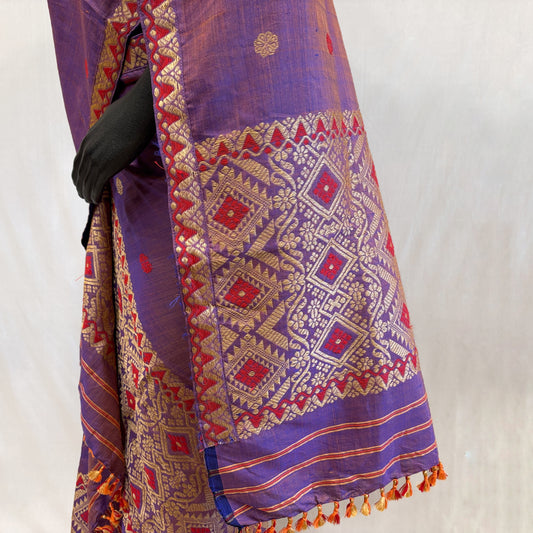 Mekhela Sador - Paat silk, Motifs in Tassar silk