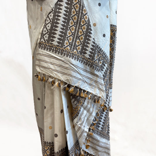 Mekhela Sador - Paat silk & Kesapat , Motifs in Eri silk Natural dye