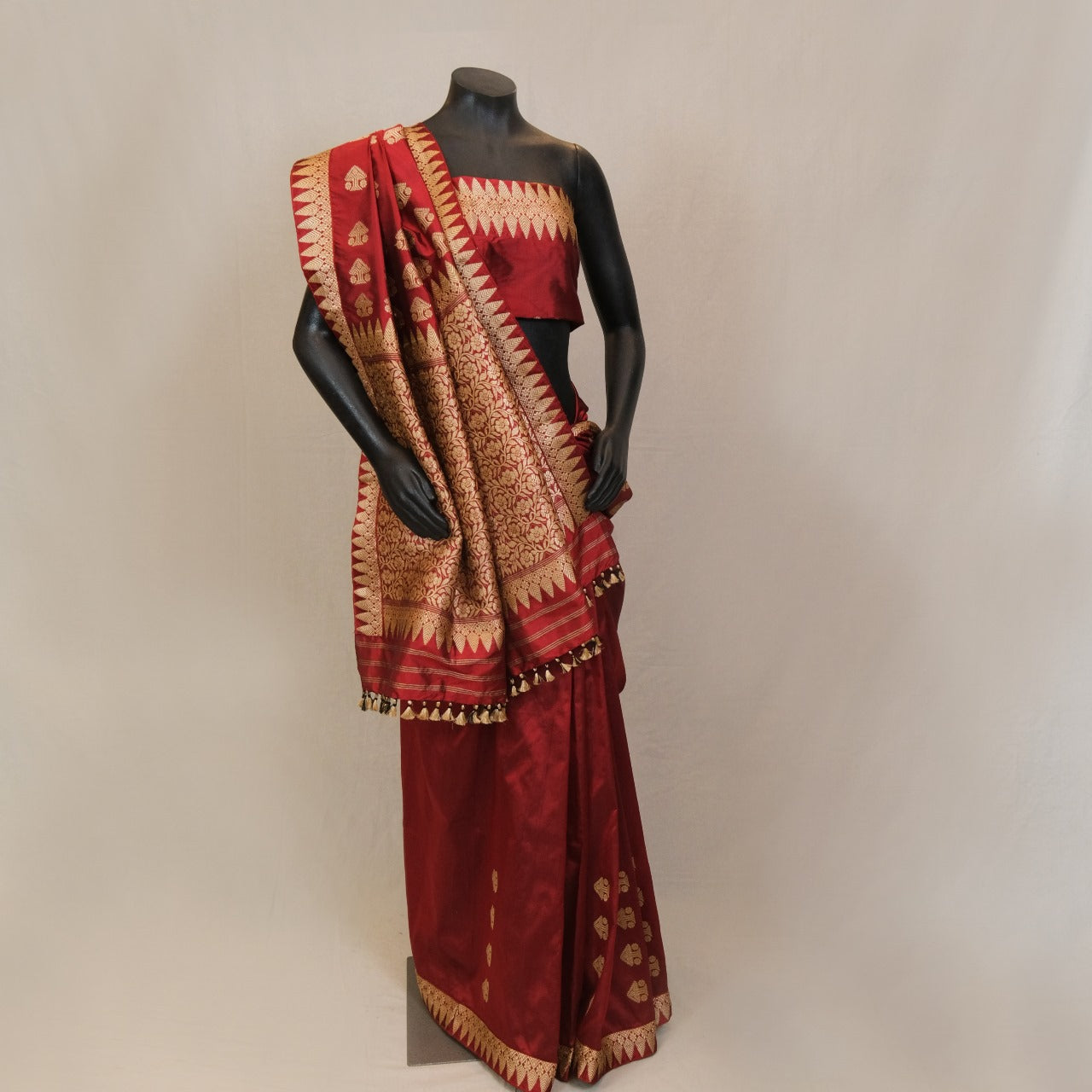 Saree - Mulberry silk(Paat), motifs in Muga silk